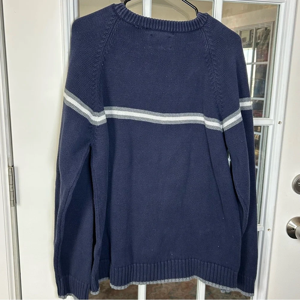 Y2K Men's Tommy Hilfiger Navy Blue Sweater with Gray Stripe‎ Size Large
